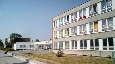 O škole
